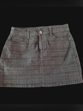 ✨ American Eagle Outfitters Plaid Super Stretch Mini Skirt ✨